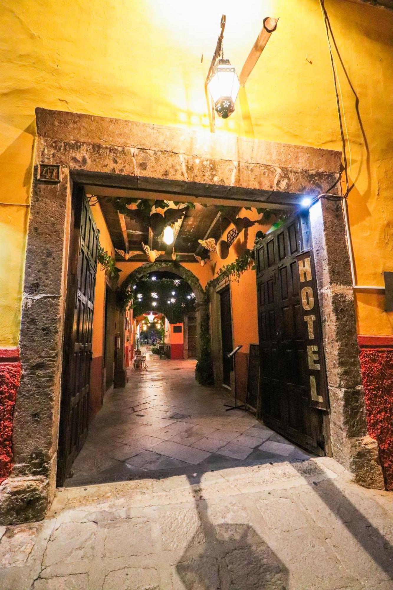 Casona Hotel Petra サン・ミゲル・デ・アジェンデ エクステリア 写真